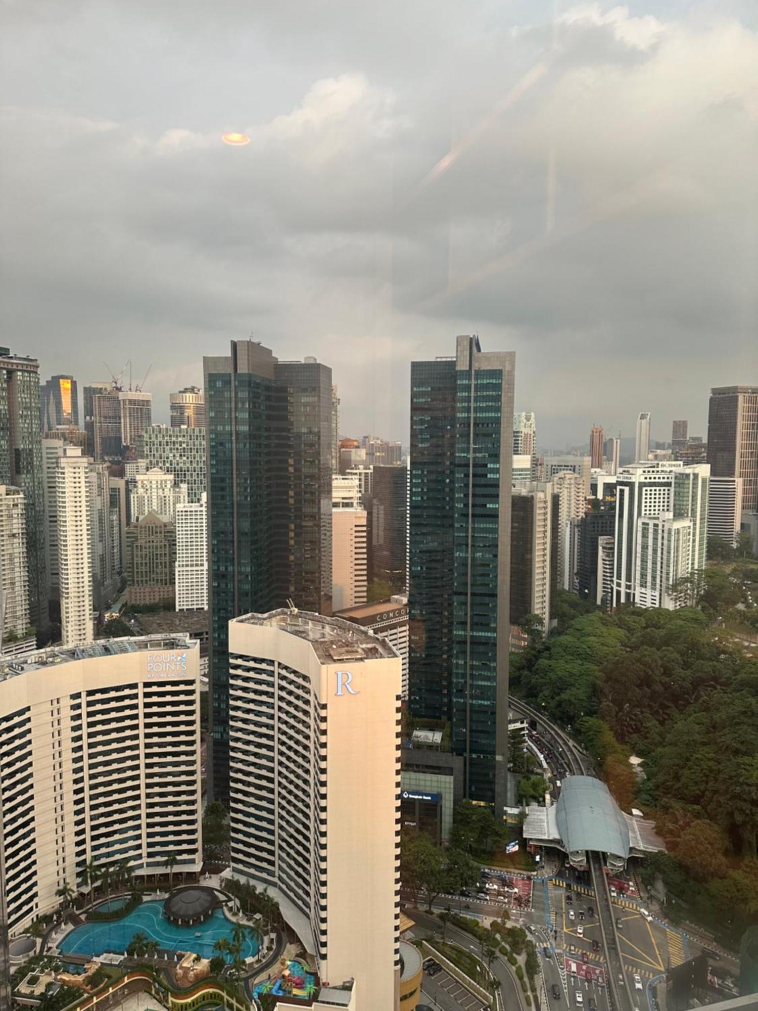 Klcc Suites At Platinum Kuala Lumpur Exterior photo