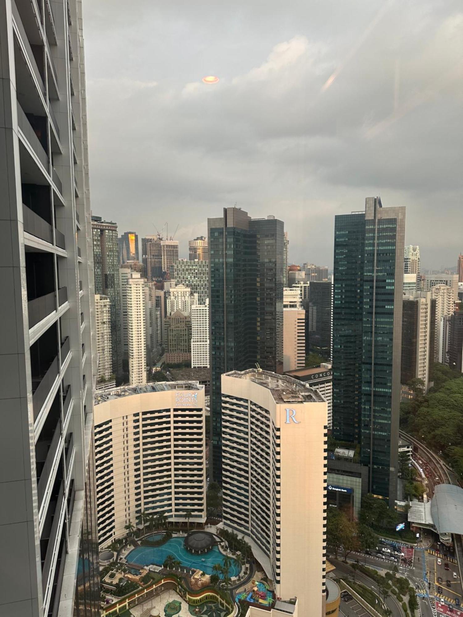 Klcc Suites At Platinum Kuala Lumpur Exterior photo