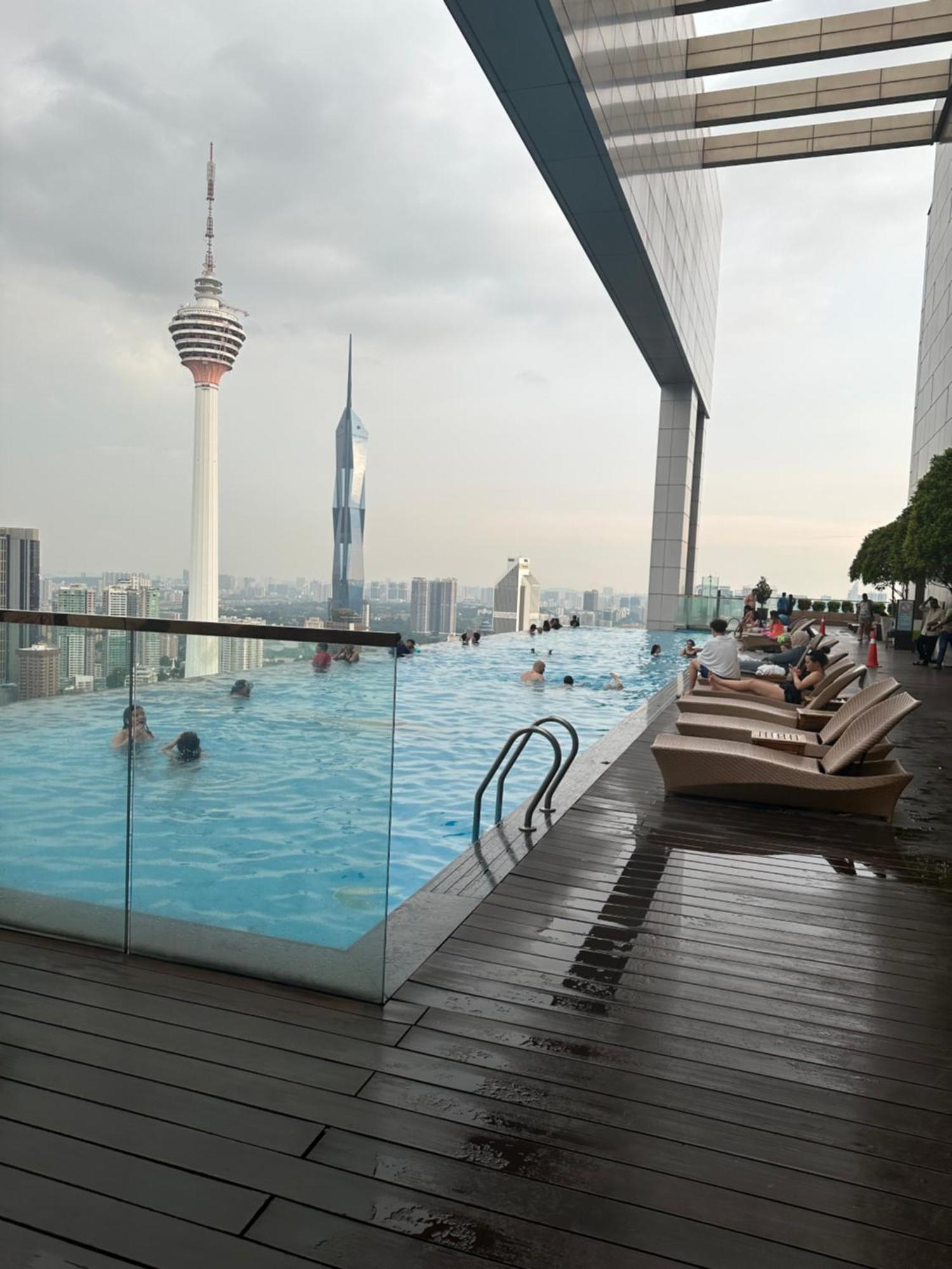 Klcc Suites At Platinum Kuala Lumpur Exterior photo